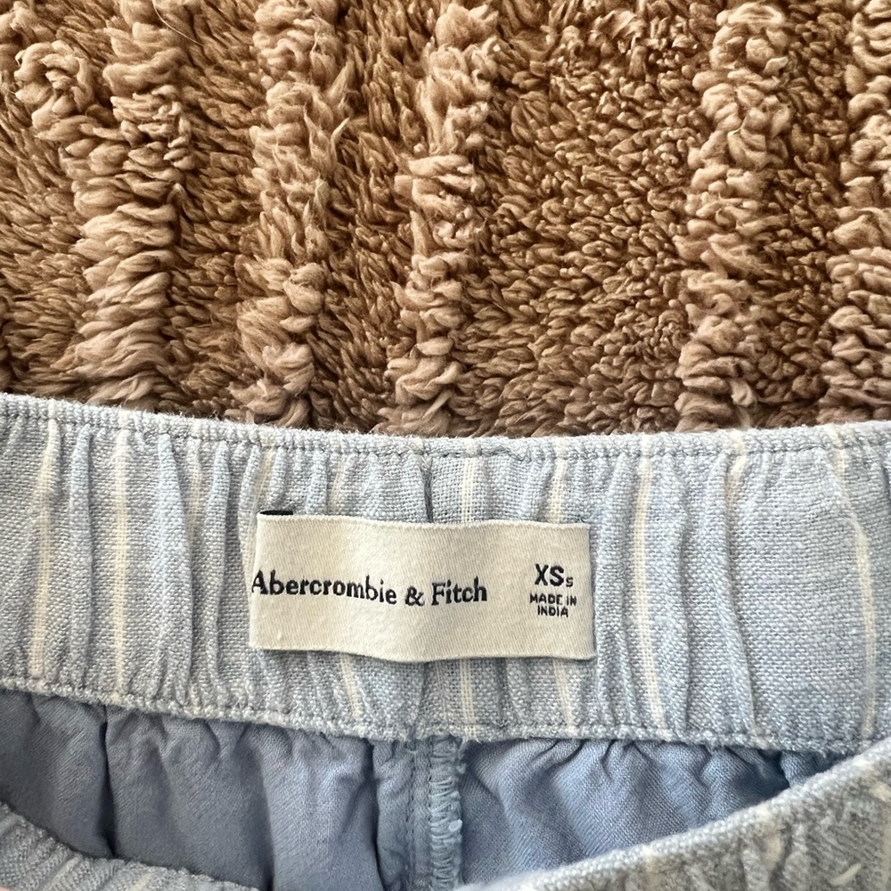 Abercrombie Linen blend pull on pant - Picture 3 of 5